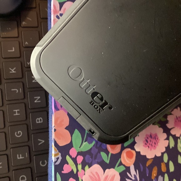 OtterBox Symmetry Series Case for iPhone 12 authentic - Picture 8 of 9